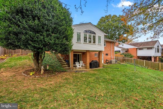 7515 FAIRWOOD LN, Falls Church, VA 22046