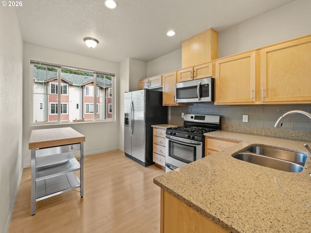 290 Nw 116TH Ave 106, Portland, OR 97229