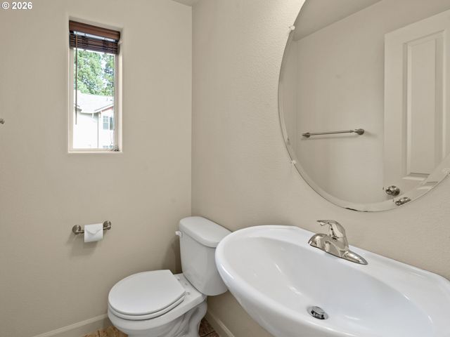 290 Nw 116TH Ave 106, Portland, OR 97229