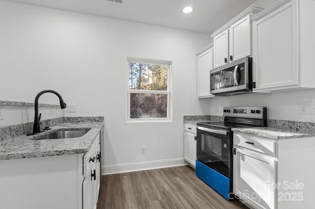 2533 Meadow Crossing Drive, Dallas, NC 28034