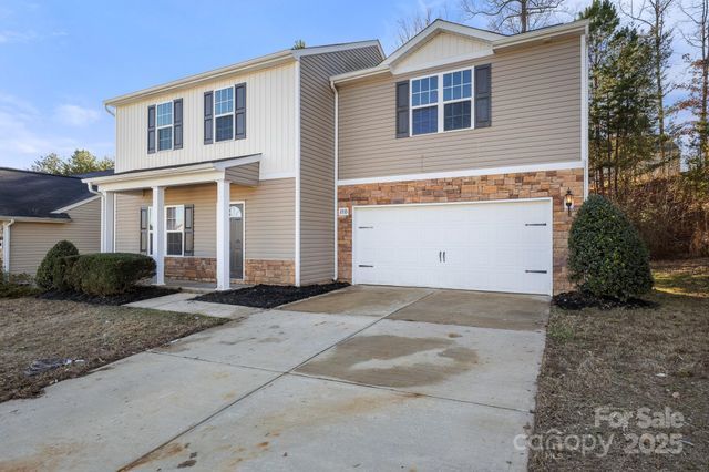 2533 Meadow Crossing Drive, Dallas, NC 28034