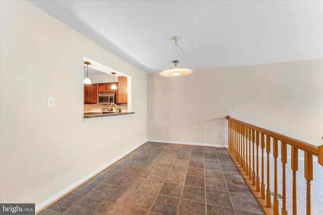 12569 KEMPSTON LN, Woodbridge, VA 22192