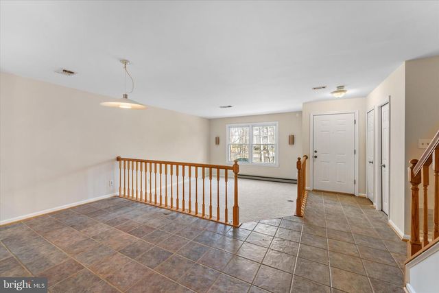 12569 KEMPSTON LN, Woodbridge, VA 22192