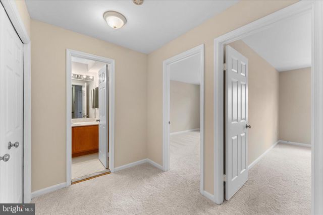 12569 KEMPSTON LN, Woodbridge, VA 22192