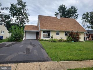 36 PEACOCK LN, Willingboro, NJ 08046