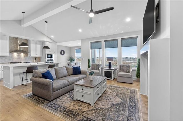 17120 W 168th Place, Olathe, KS 66062