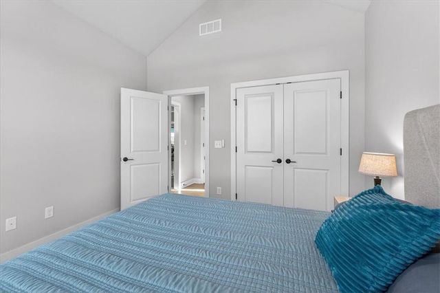 17120 W 168th Place, Olathe, KS 66062