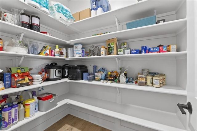 17120 W 168th Place, Olathe, KS 66062