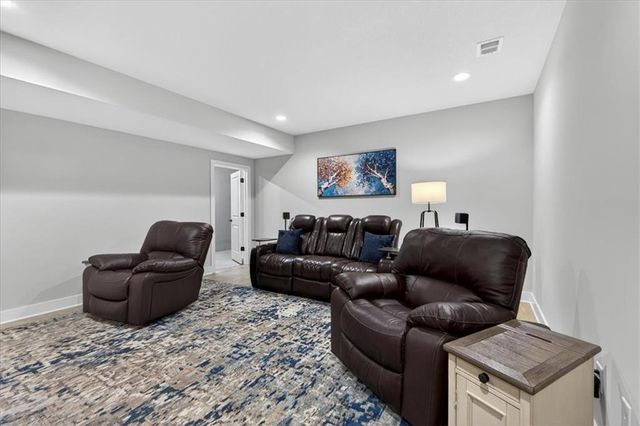 17120 W 168th Place, Olathe, KS 66062