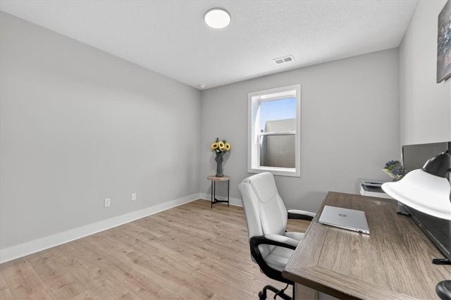 17120 W 168th Place, Olathe, KS 66062