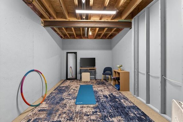 17120 W 168th Place, Olathe, KS 66062