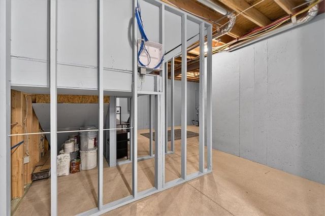 17120 W 168th Place, Olathe, KS 66062