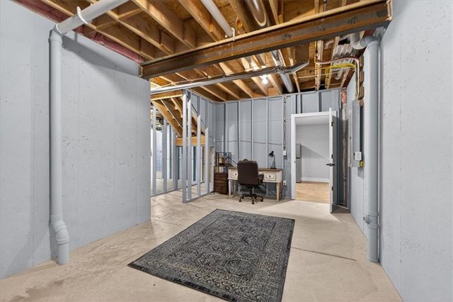 17120 W 168th Place, Olathe, KS 66062