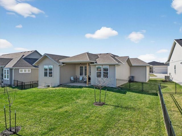 17120 W 168th Place, Olathe, KS 66062