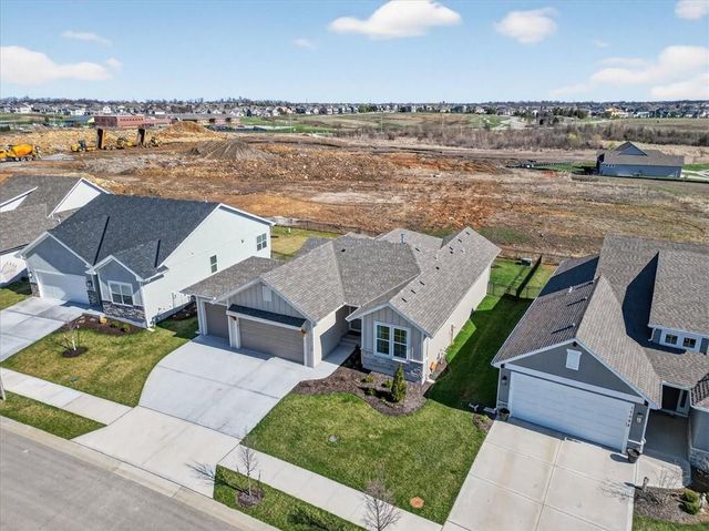 17120 W 168th Place, Olathe, KS 66062