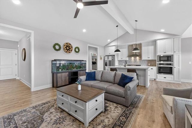 17120 W 168th Place, Olathe, KS 66062