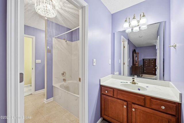287 Woods Bend Dr, Brooks, KY 40109