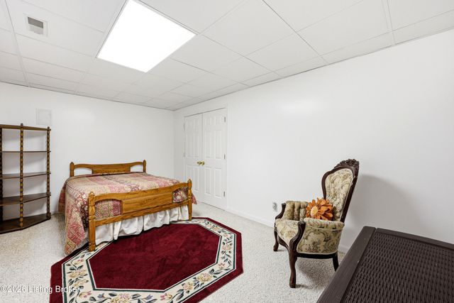 287 Woods Bend Dr, Brooks, KY 40109