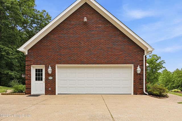 287 Woods Bend Dr, Brooks, KY 40109