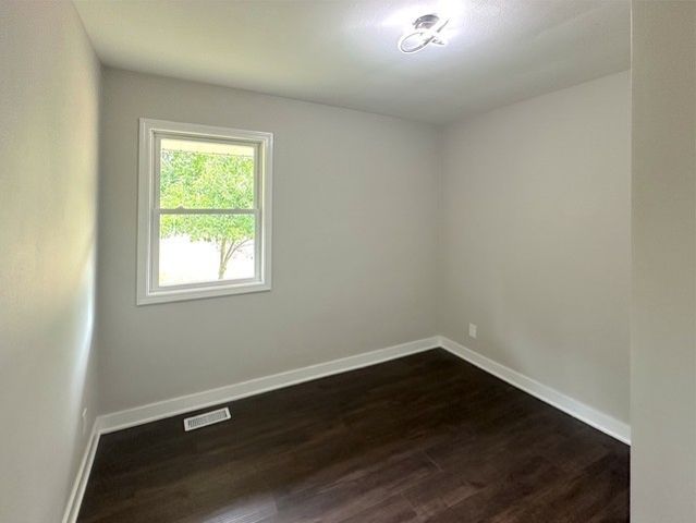 2810 15th Street, Winthrop Harbor, IL 60096