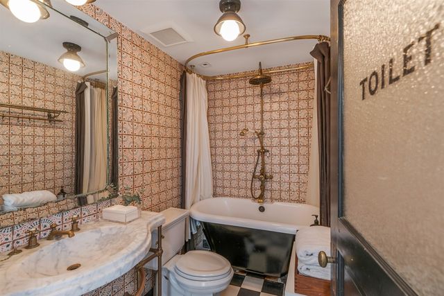 457 W 22ND Street EF, New York City, NY 10011