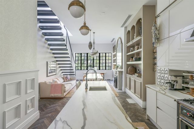 457 W 22ND Street EF, New York City, NY 10011