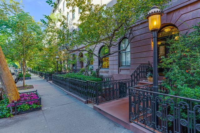 457 W 22ND Street EF, New York City, NY 10011