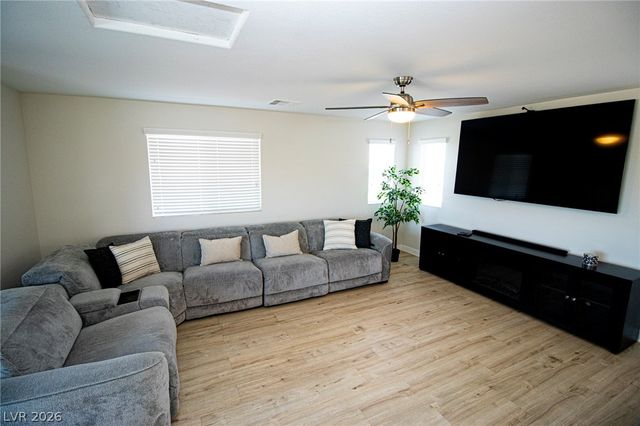9955 Heritage Desert Street, Las Vegas, NV 89178