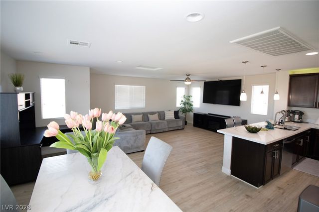 9955 Heritage Desert Street, Las Vegas, NV 89178