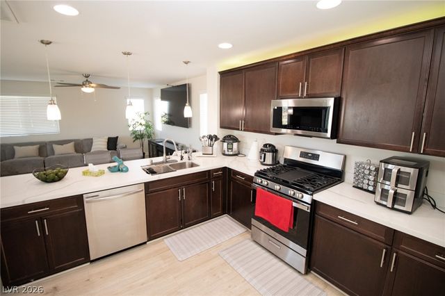 9955 Heritage Desert Street, Las Vegas, NV 89178
