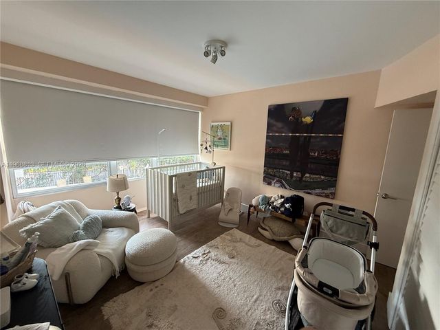 1430 Brickell Bay Dr 205, Miami, FL 33131