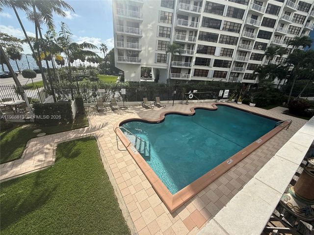 1430 Brickell Bay Dr 205, Miami, FL 33131