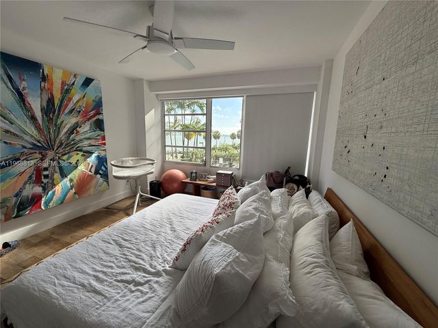 1430 Brickell Bay Dr 205, Miami, FL 33131