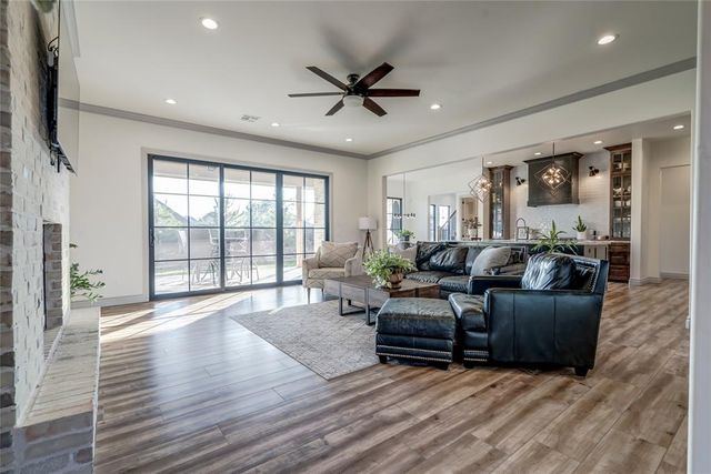 4716 Spring Manor Court, Edmond, OK 73025