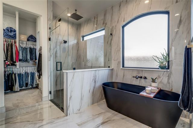 4716 Spring Manor Court, Edmond, OK 73025