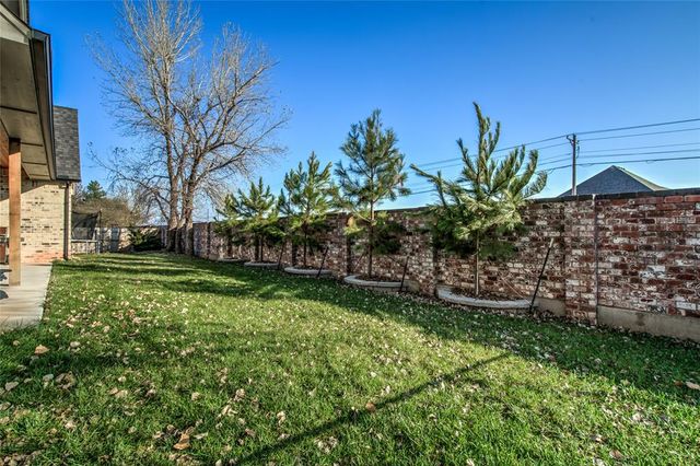 4716 Spring Manor Court, Edmond, OK 73025