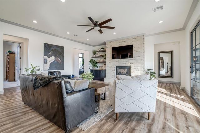 4716 Spring Manor Court, Edmond, OK 73025