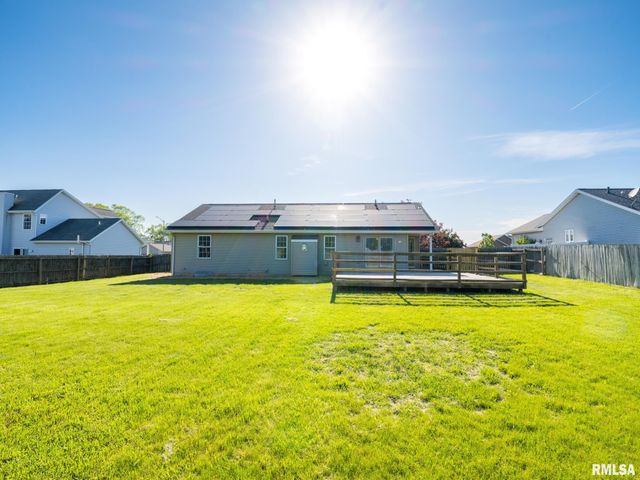 1816 PARKFIELD Drive, Pekin, IL 61554