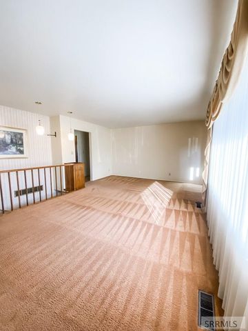 2065 Highland Drive, Blackfoot, ID 83221