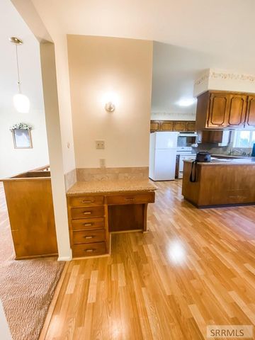 2065 Highland Drive, Blackfoot, ID 83221