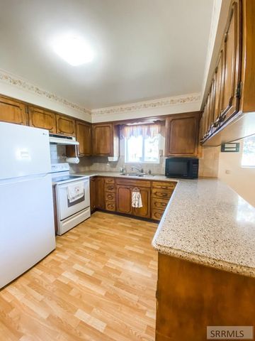 2065 Highland Drive, Blackfoot, ID 83221