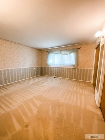 2065 Highland Drive, Blackfoot, ID 83221