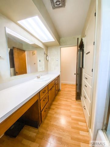 2065 Highland Drive, Blackfoot, ID 83221