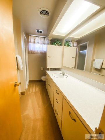 2065 Highland Drive, Blackfoot, ID 83221