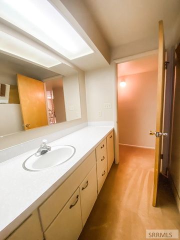 2065 Highland Drive, Blackfoot, ID 83221