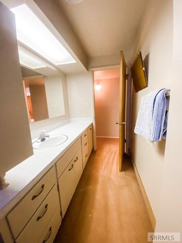 2065 Highland Drive, Blackfoot, ID 83221