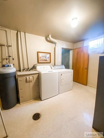 2065 Highland Drive, Blackfoot, ID 83221