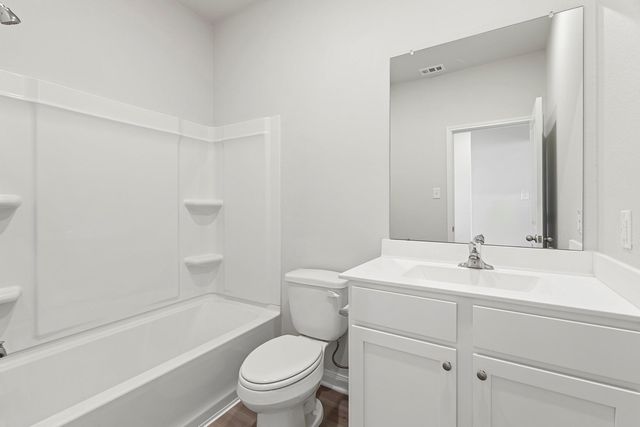 8822 New Jade Drive, Iowa Colony, TX 77583