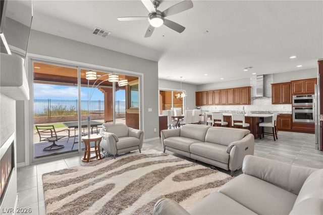 224 Highspring Street, Las Vegas, NV 89138