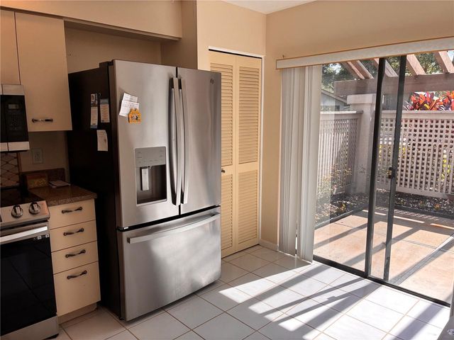 4521 KINGSMERE 6, Sarasota, FL 34235